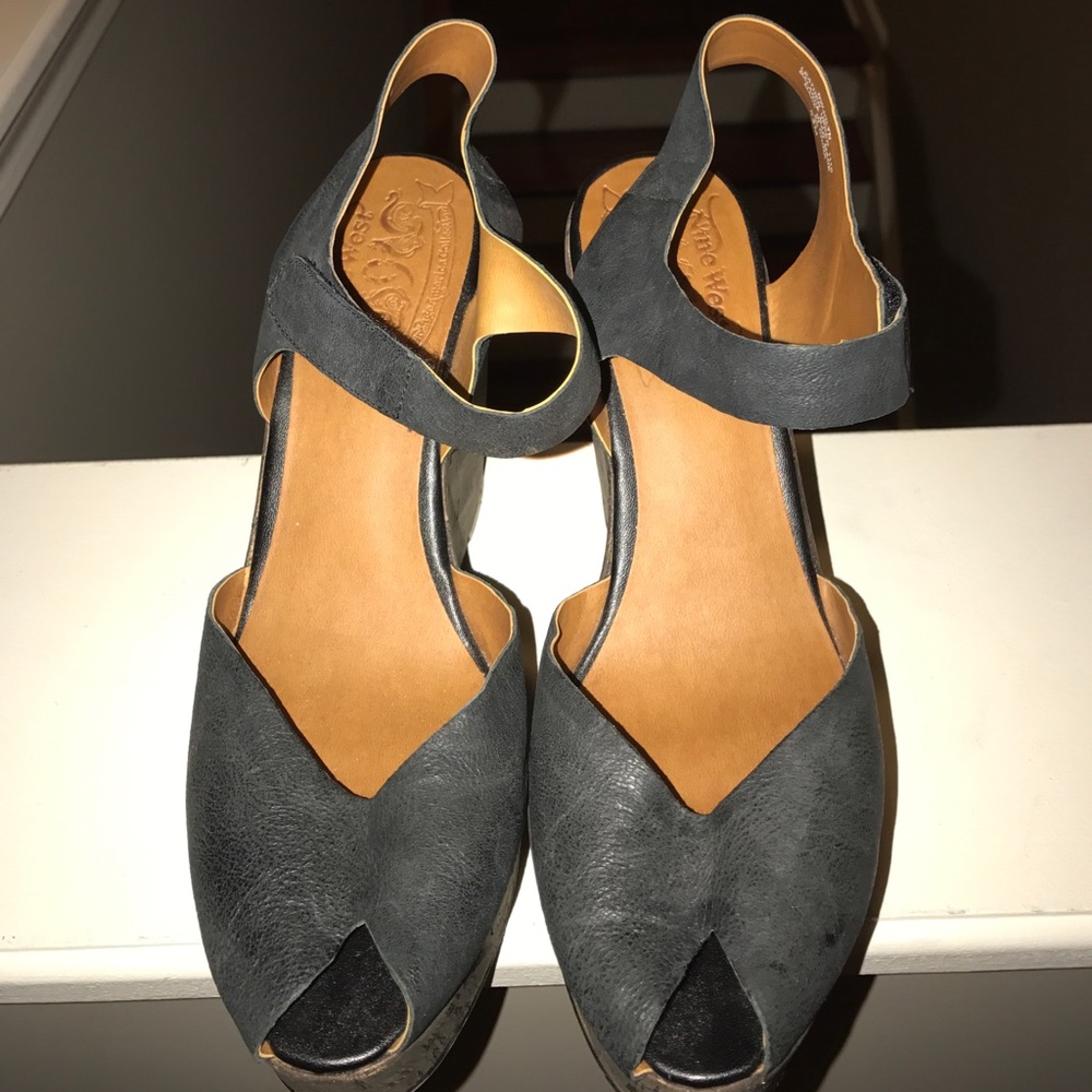 Leather Nine West Vintage wedges
